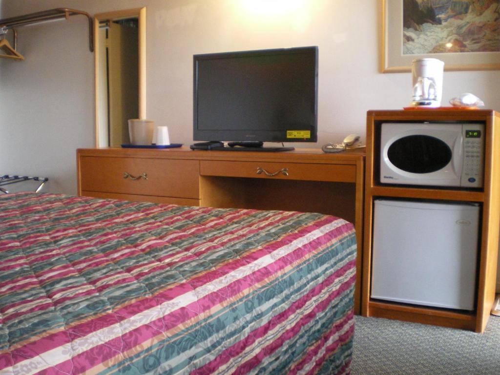 Sun-Dek Motel Medicine Hat Ngoại thất bức ảnh