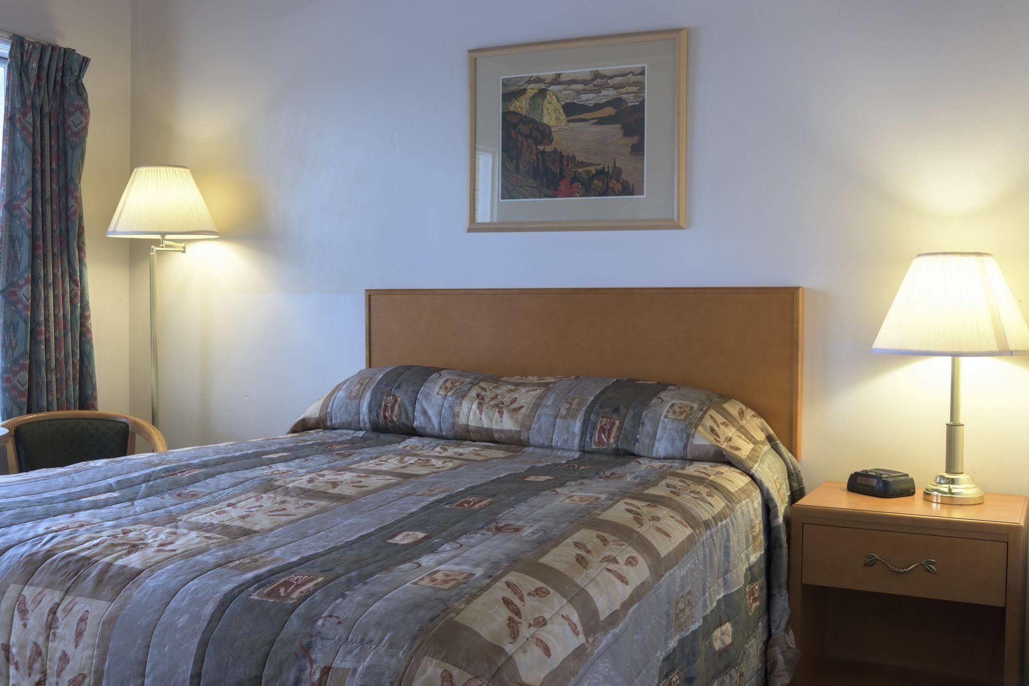 Sun-Dek Motel Medicine Hat Ngoại thất bức ảnh