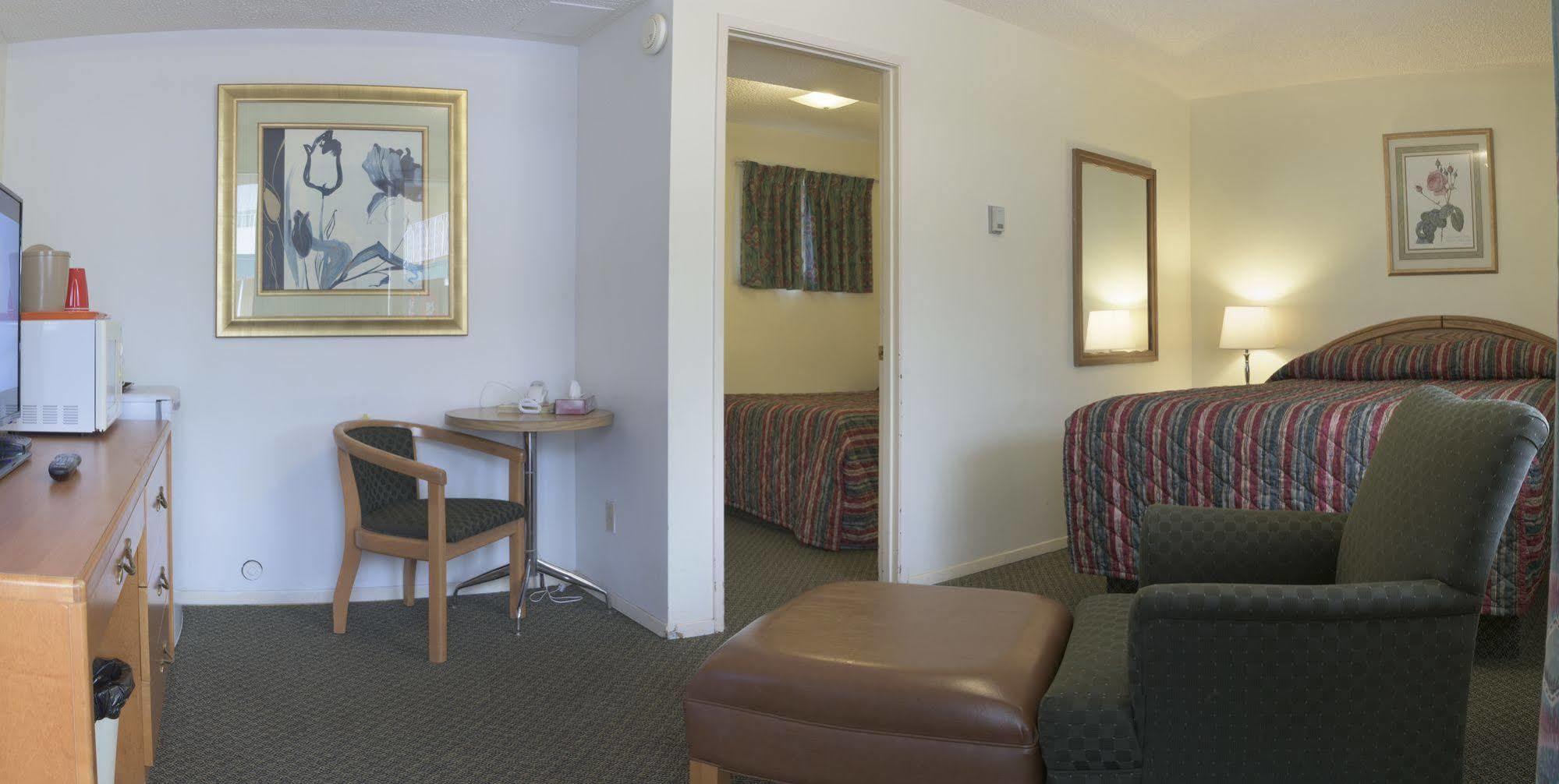 Sun-Dek Motel Medicine Hat Ngoại thất bức ảnh
