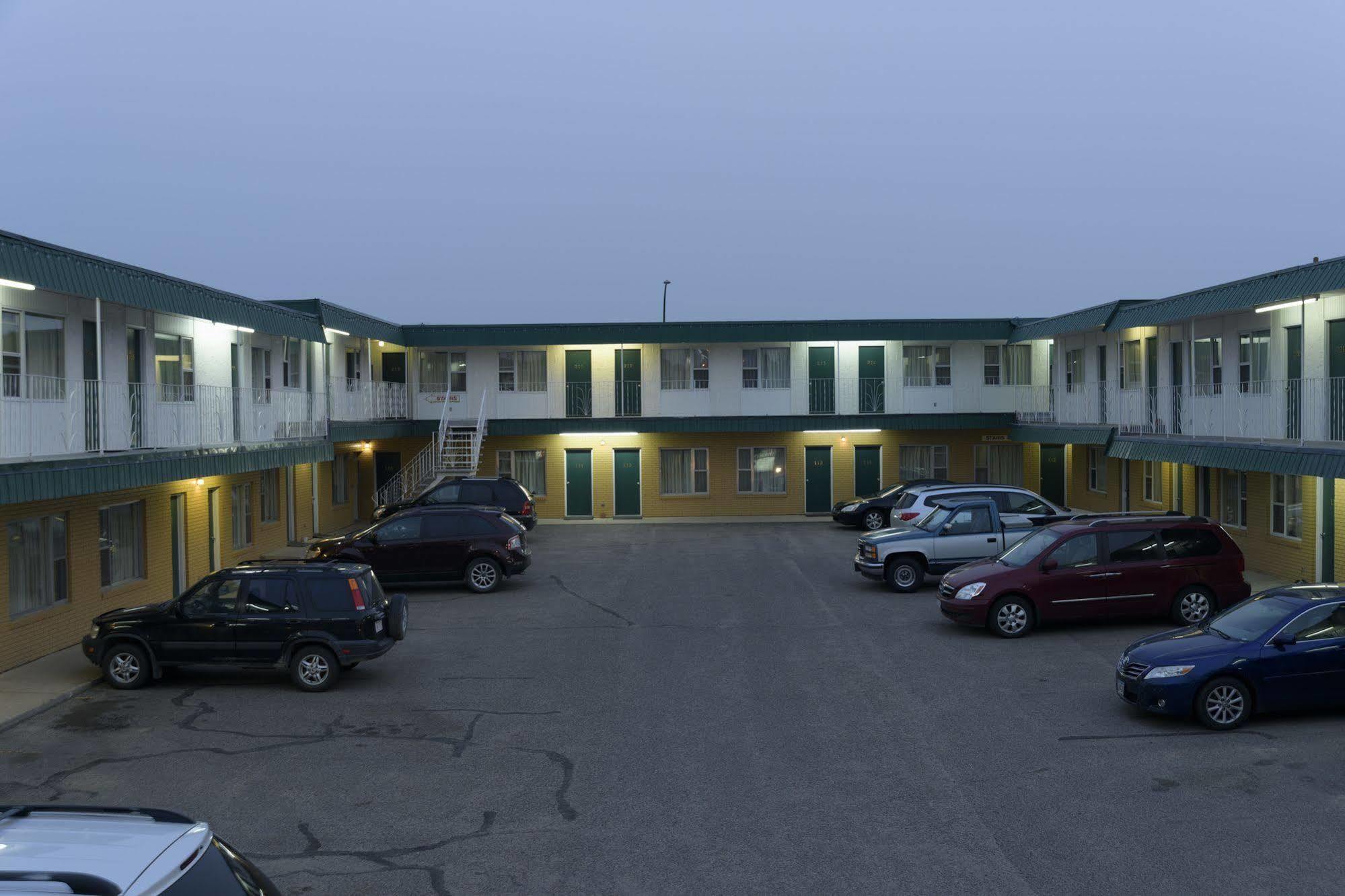 Sun-Dek Motel Medicine Hat Ngoại thất bức ảnh