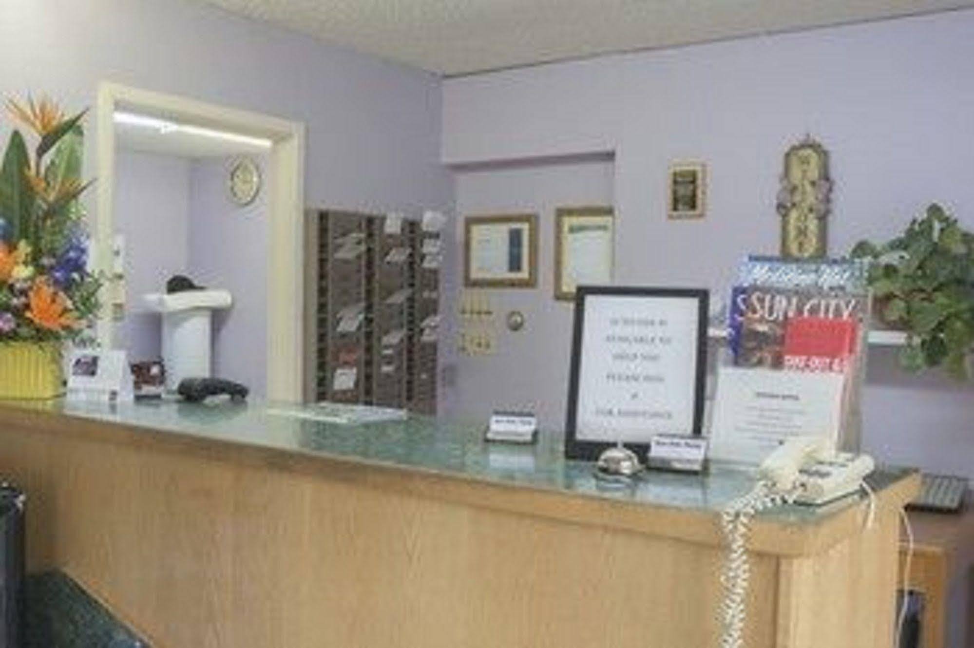 Sun-Dek Motel Medicine Hat Ngoại thất bức ảnh